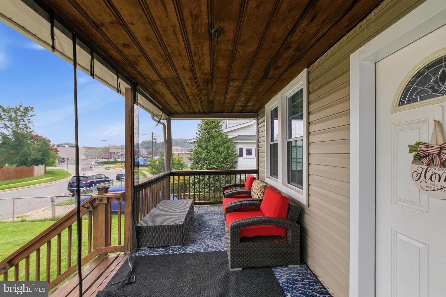 1742 Leslie Road photo 5