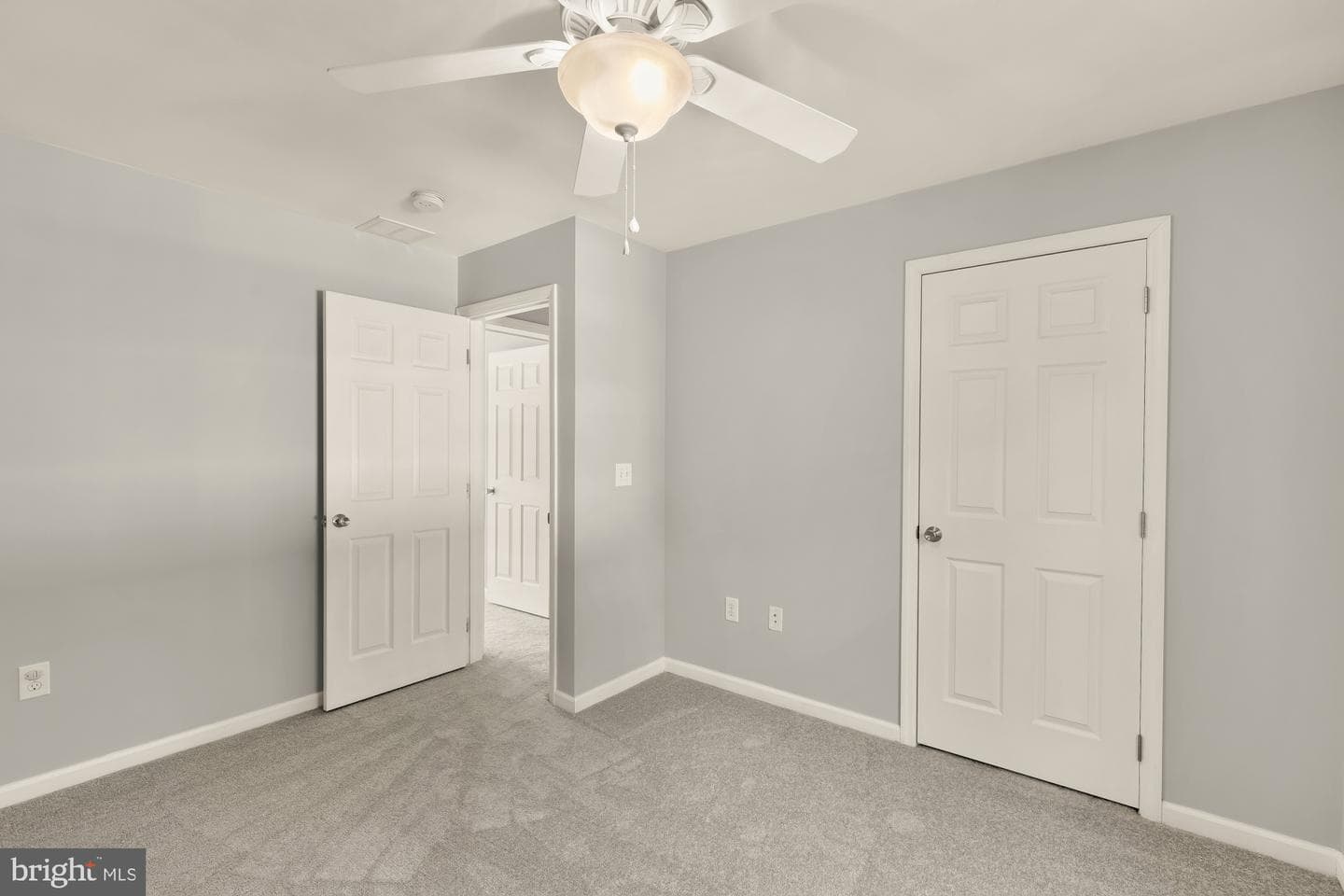 1831 Clarke Boulevard photo 35