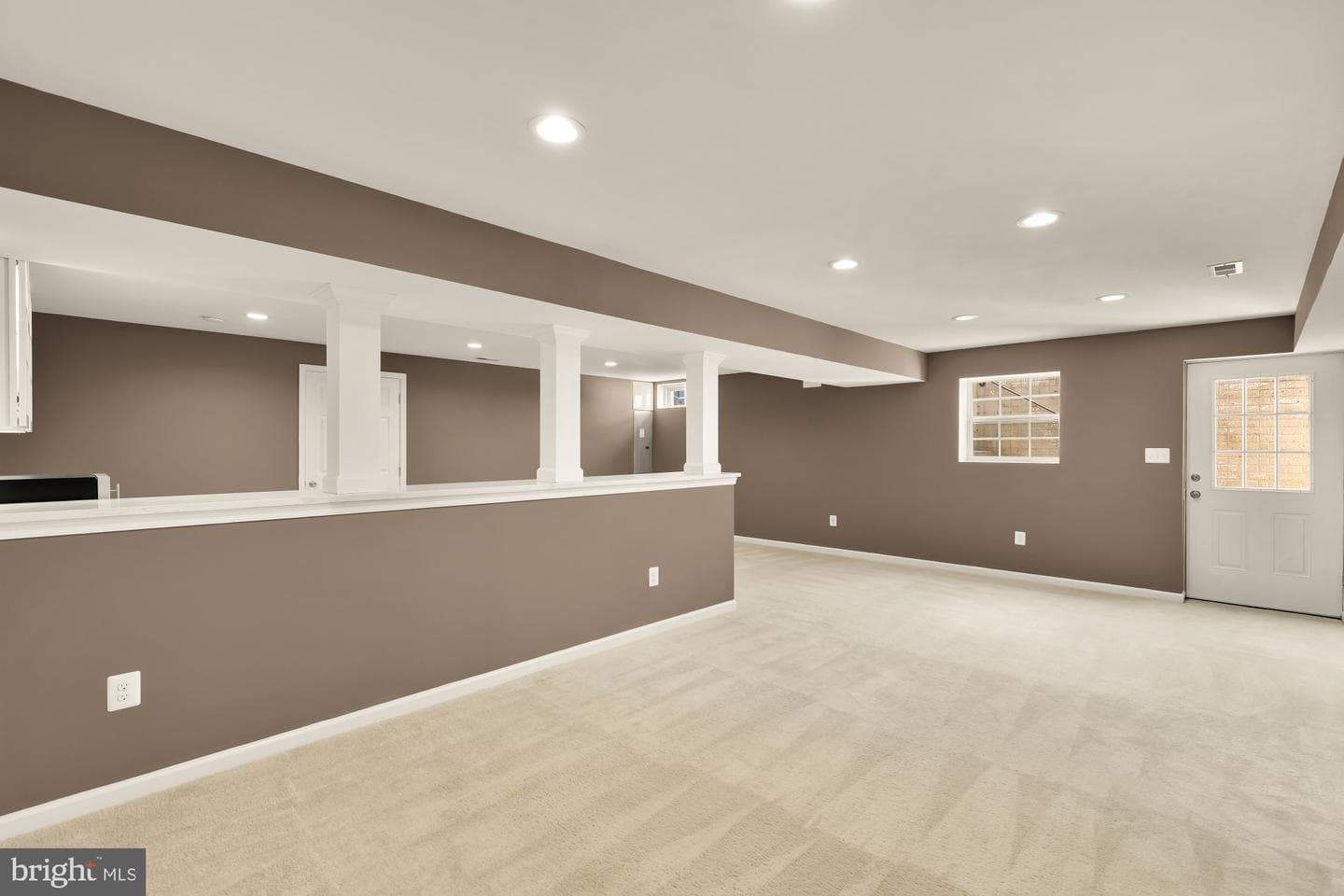 1831 Clarke Boulevard photo 46