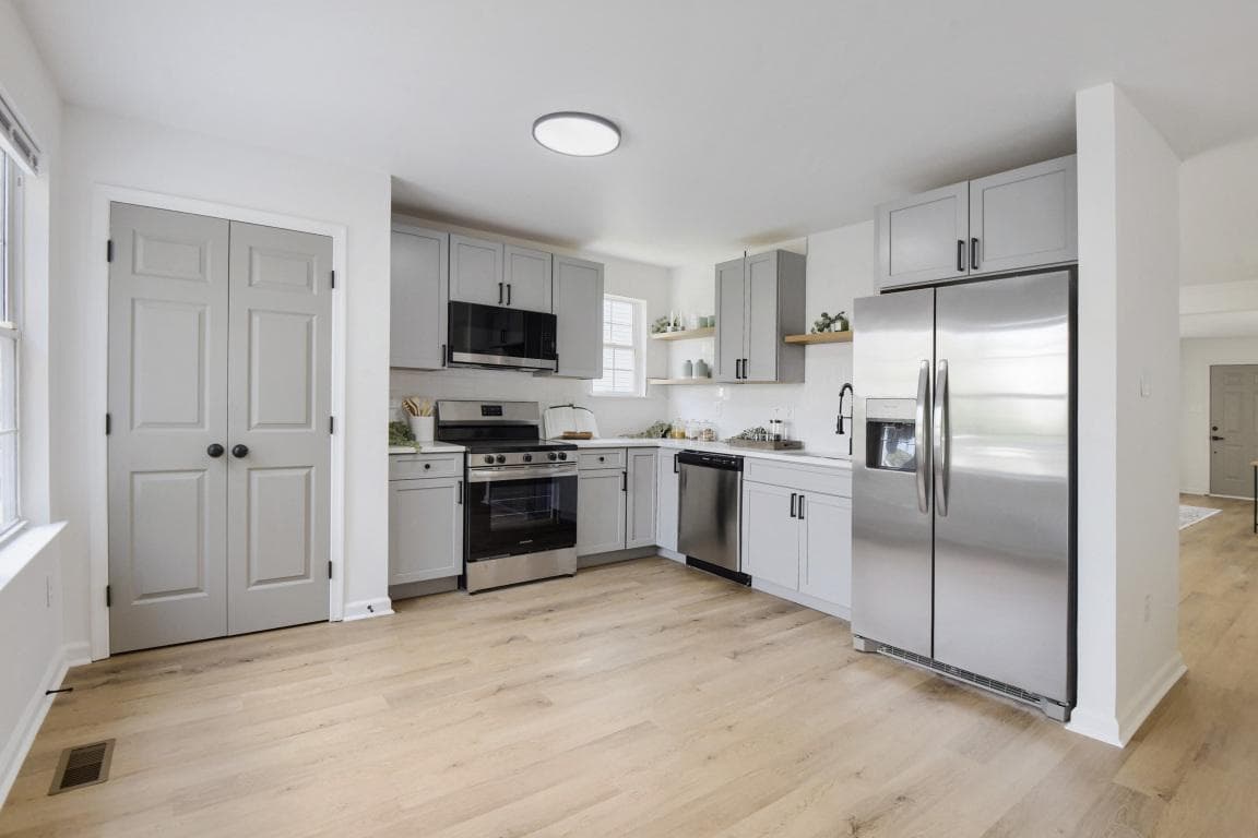 15 Saddlestone Court photo 11