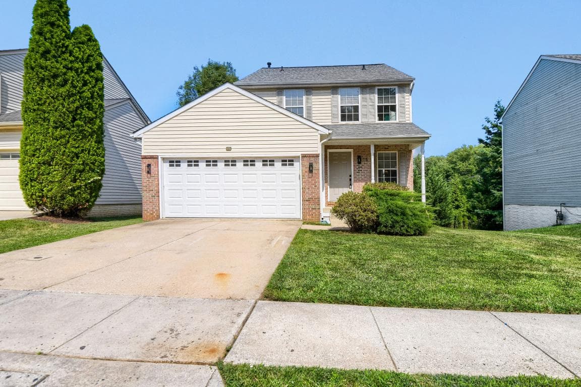 15 Saddlestone Court photo 2