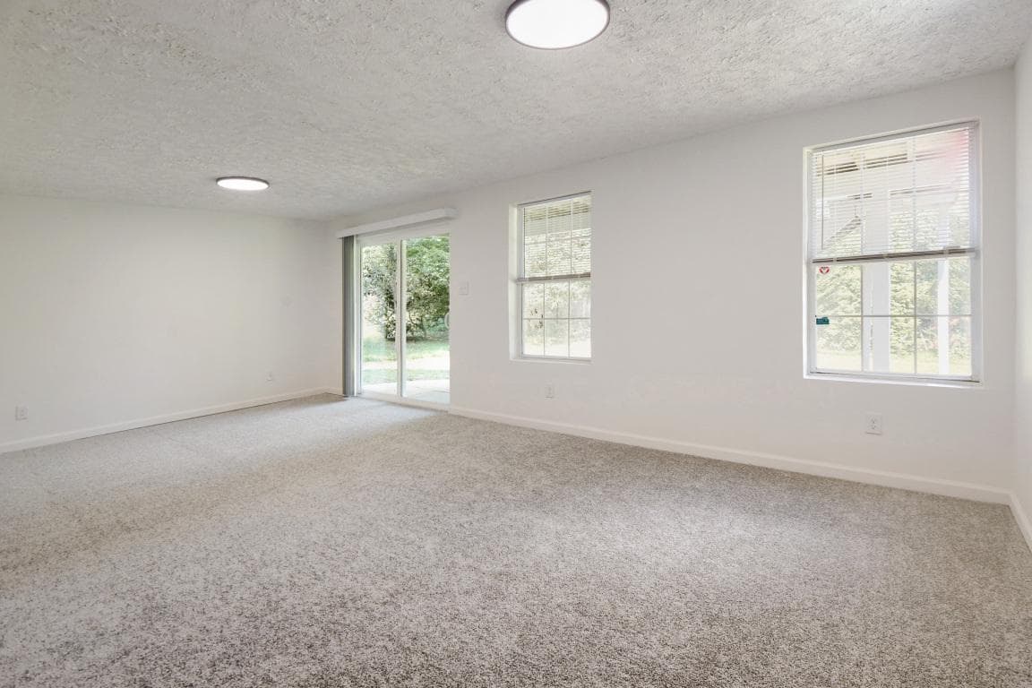 15 Saddlestone Court photo 23
