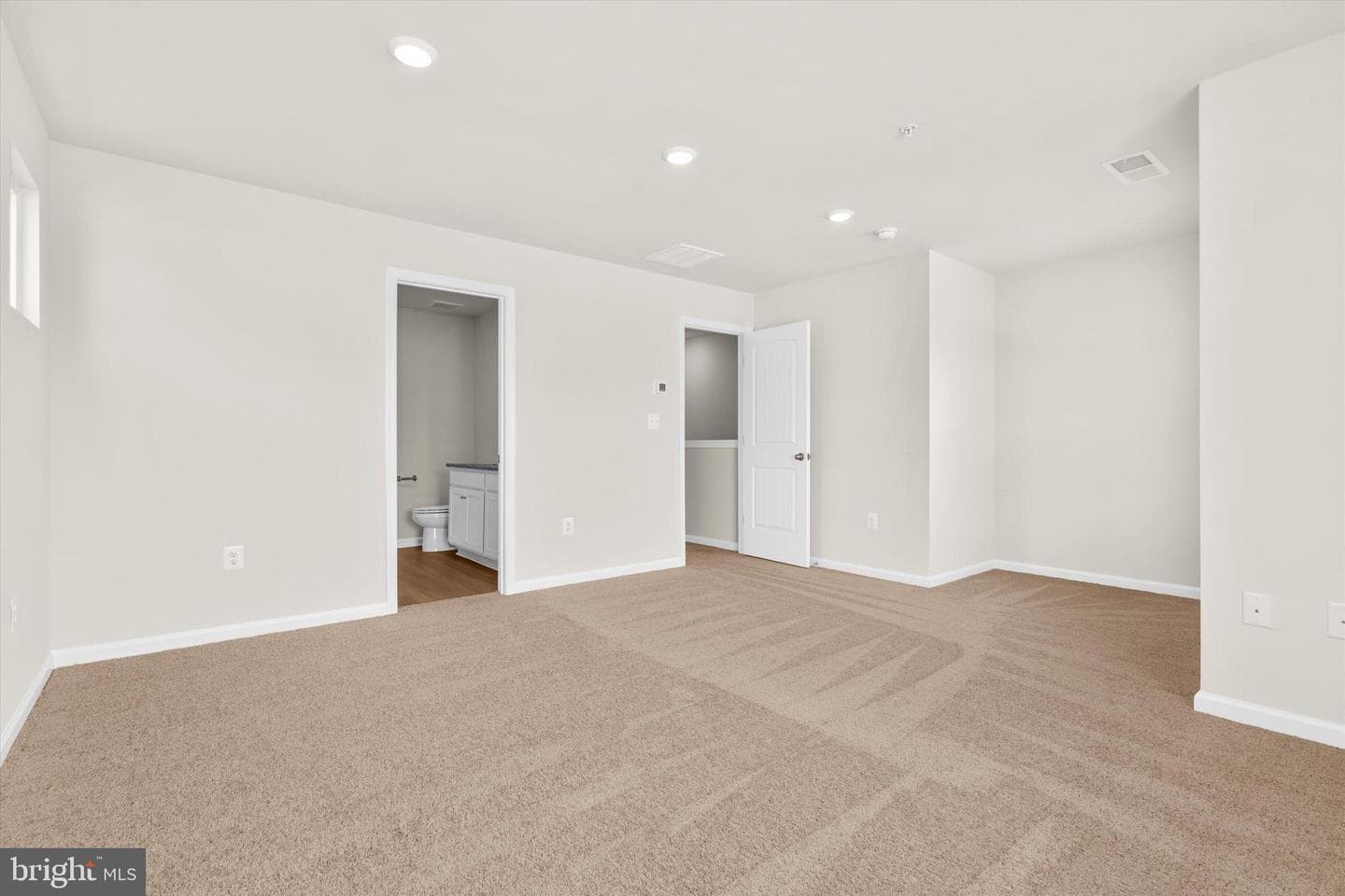 8129 Bartholomew Court photo 15