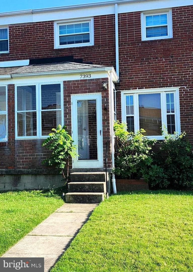 7393 Edsworth Road photo 1