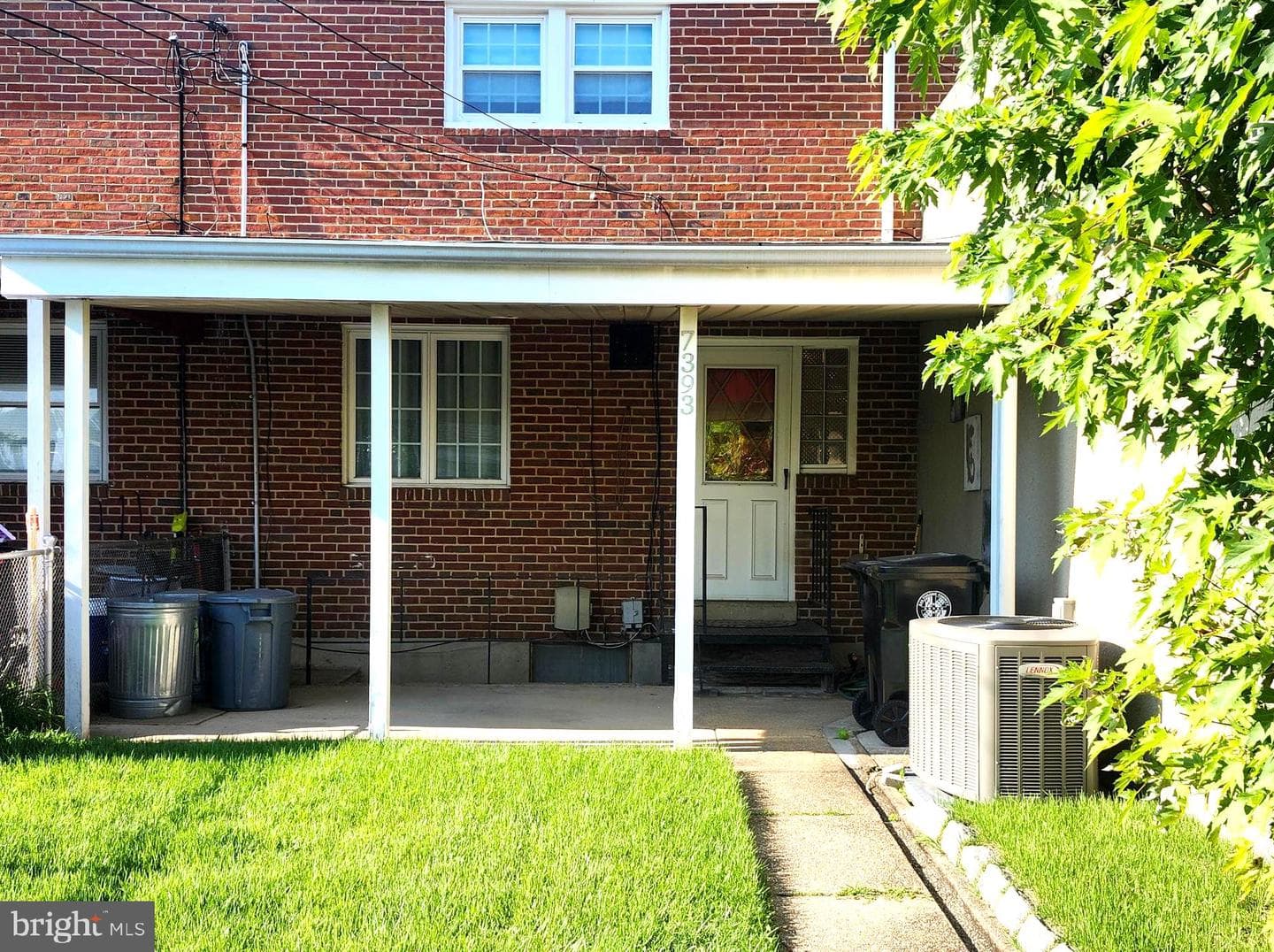 7393 Edsworth Road photo 18