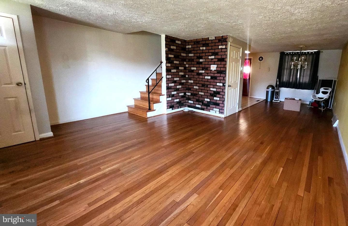 7393 Edsworth Road photo 2