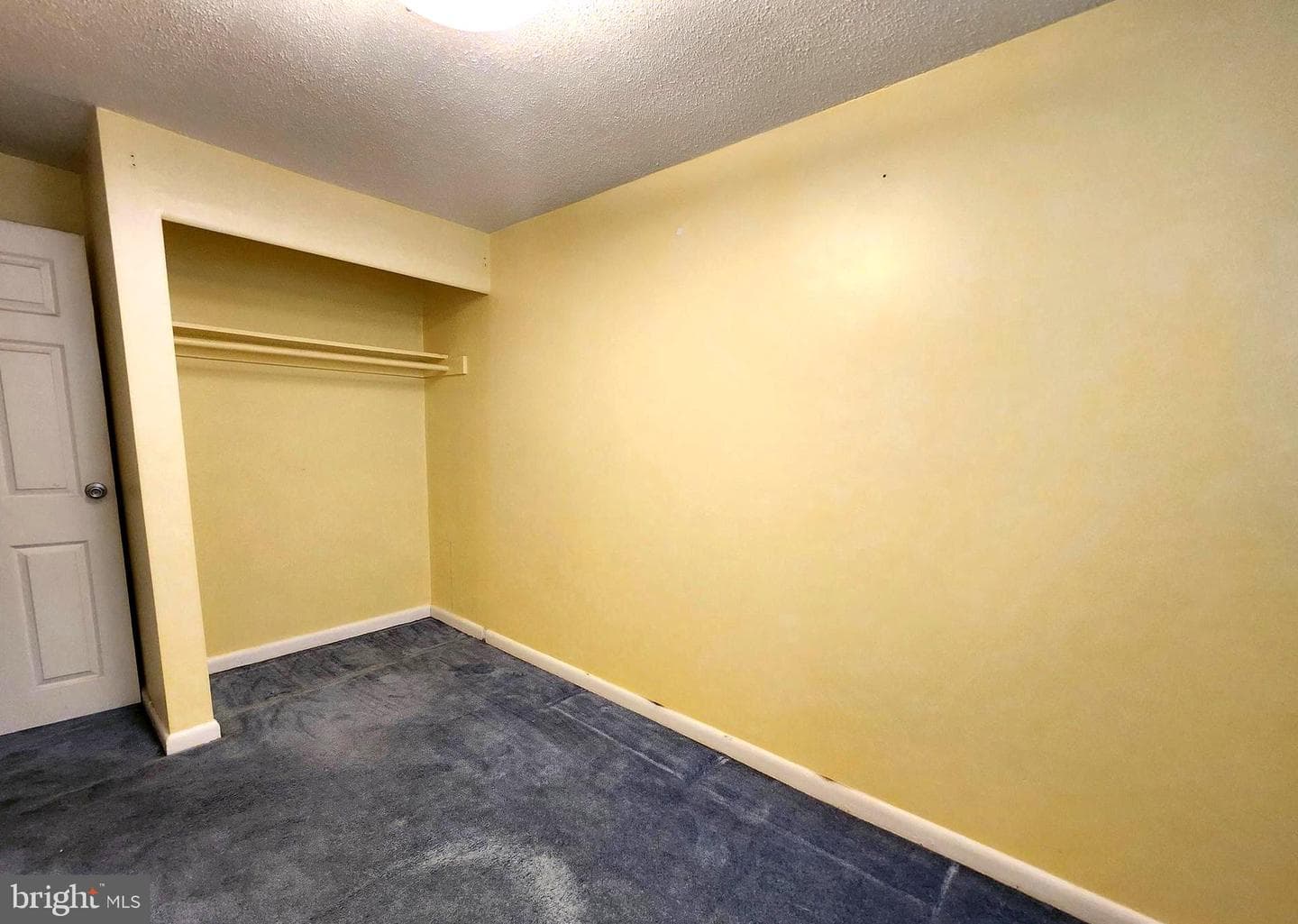 7393 Edsworth Road photo 9