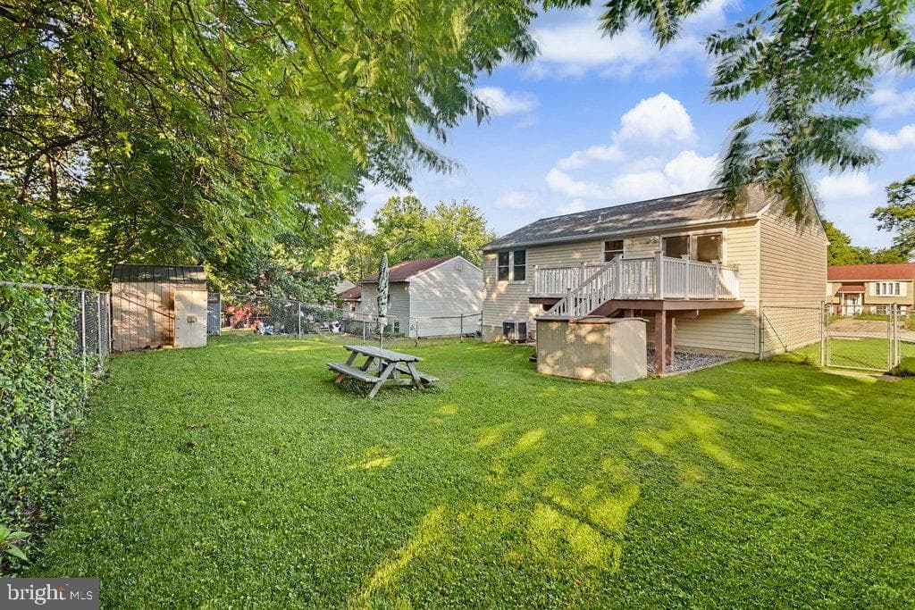 8805 Golden Tree Lane photo 45