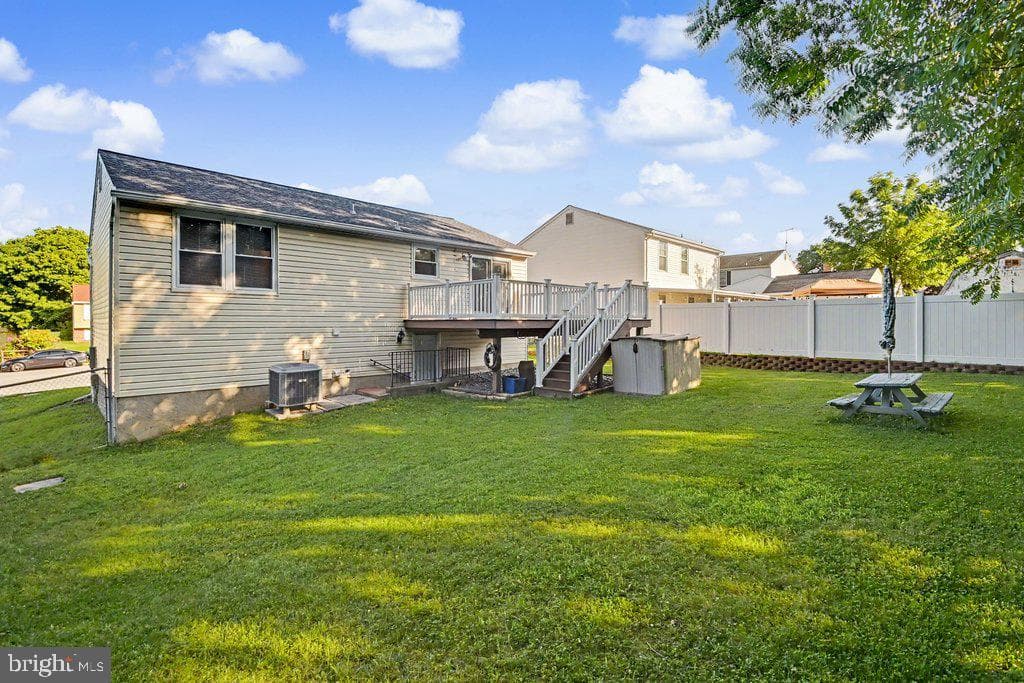 8805 Golden Tree Lane photo 47