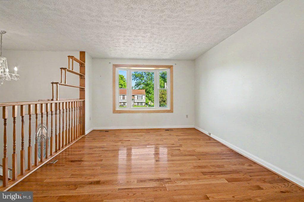 8805 Golden Tree Lane photo 7
