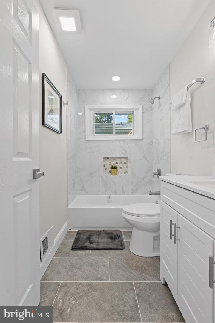 3807 Byfield Road photo 15