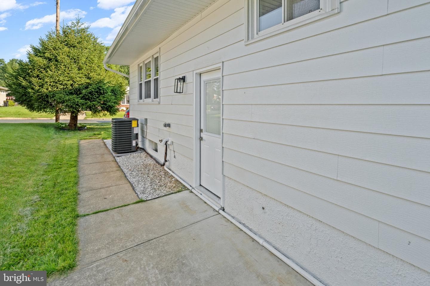 3807 Byfield Road photo 32