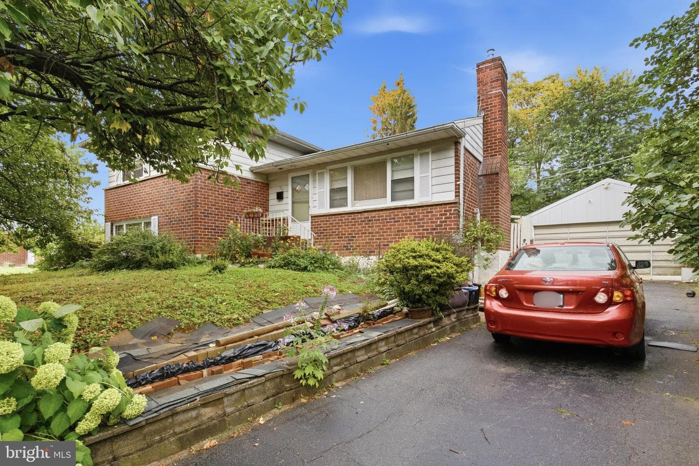 903 Starbit Road photo 1