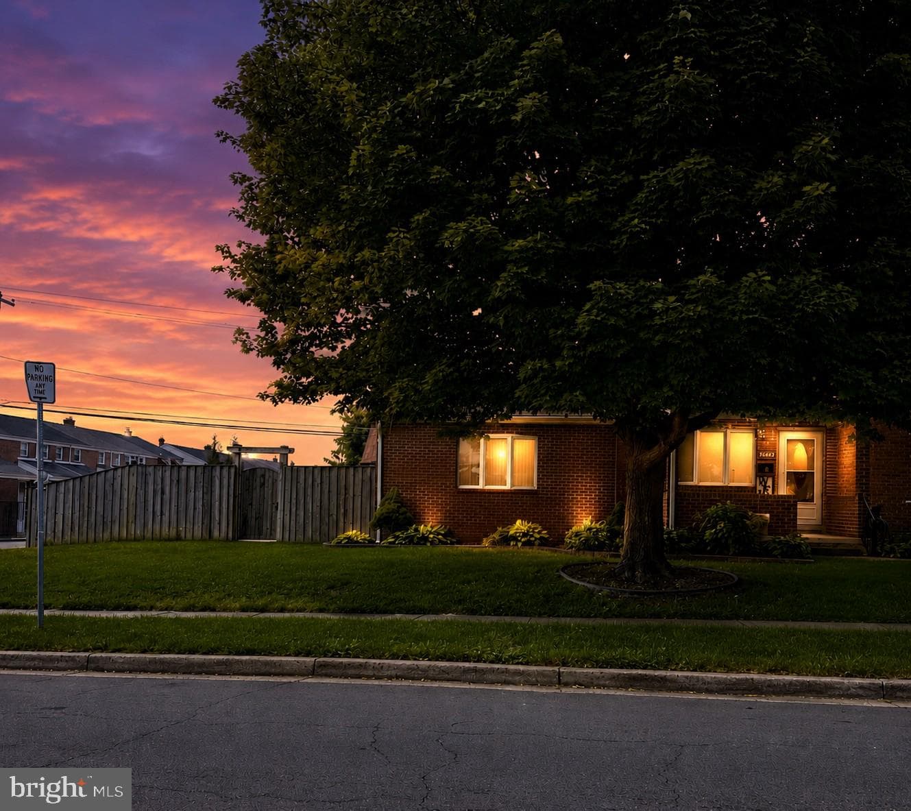 2731 Moorgate Road photo 1