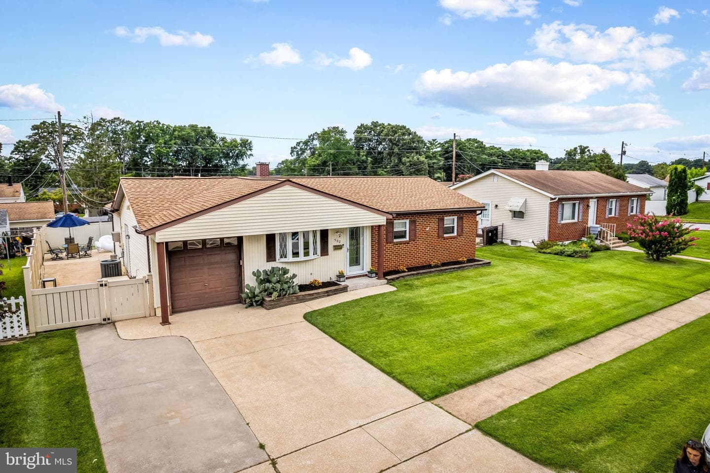 502 Nollmeyer Road photo 1