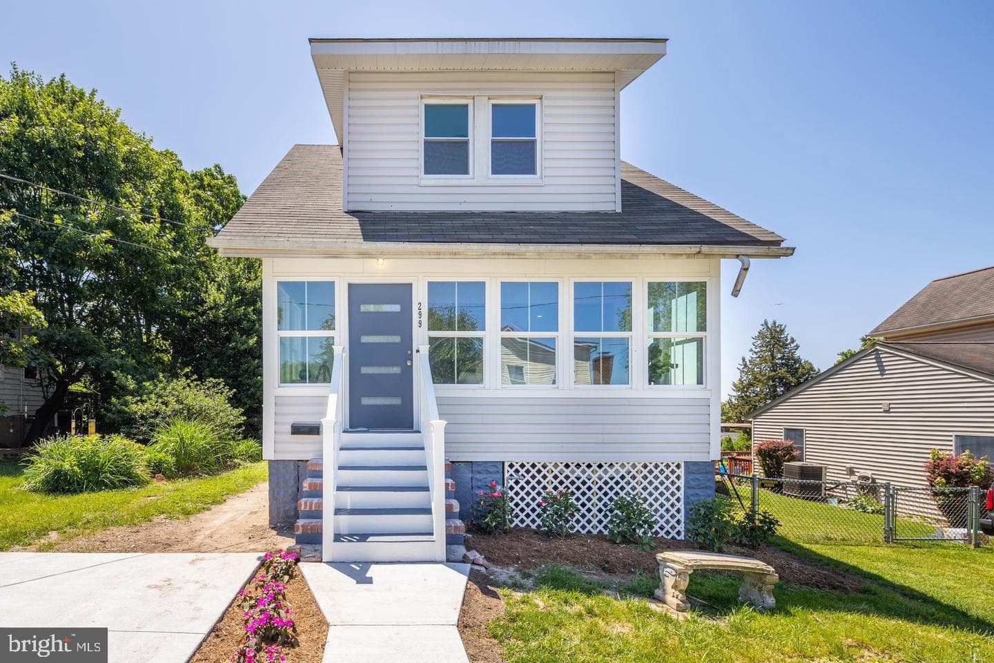 299 Lavern Avenue photo 1