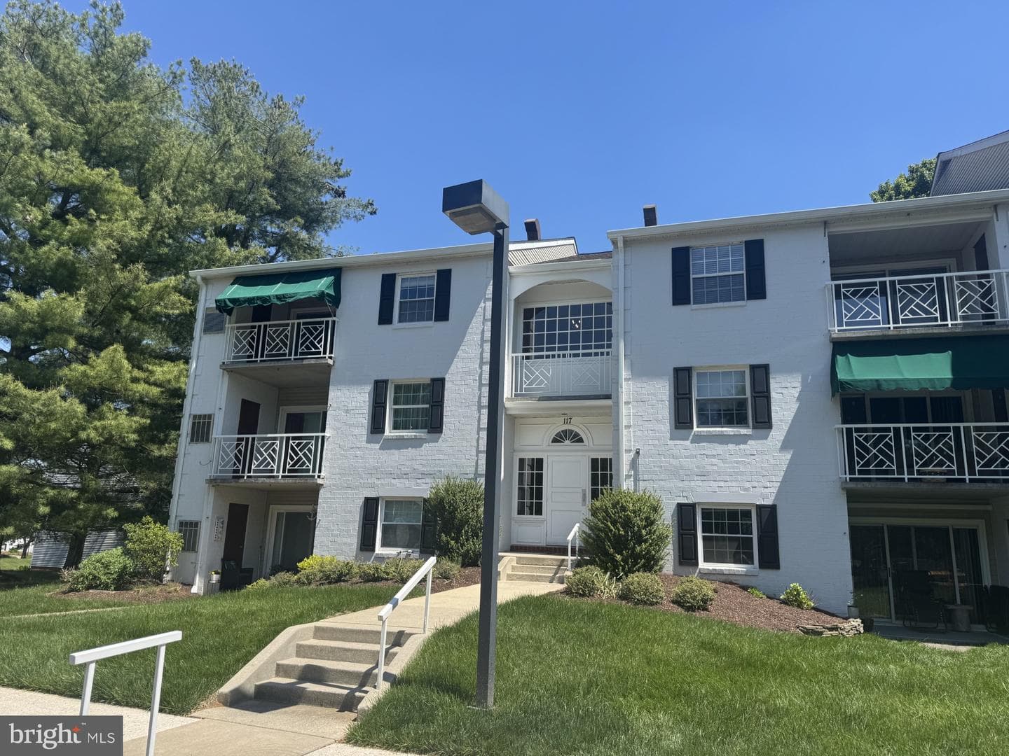 117 Castletown Road #301 photo 1