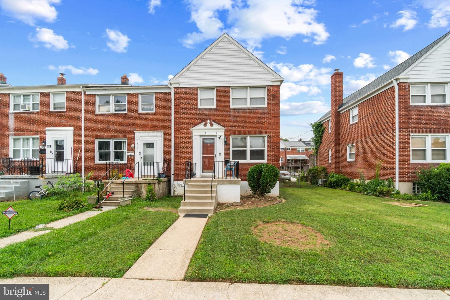 1512 Clairidge Road photo 1