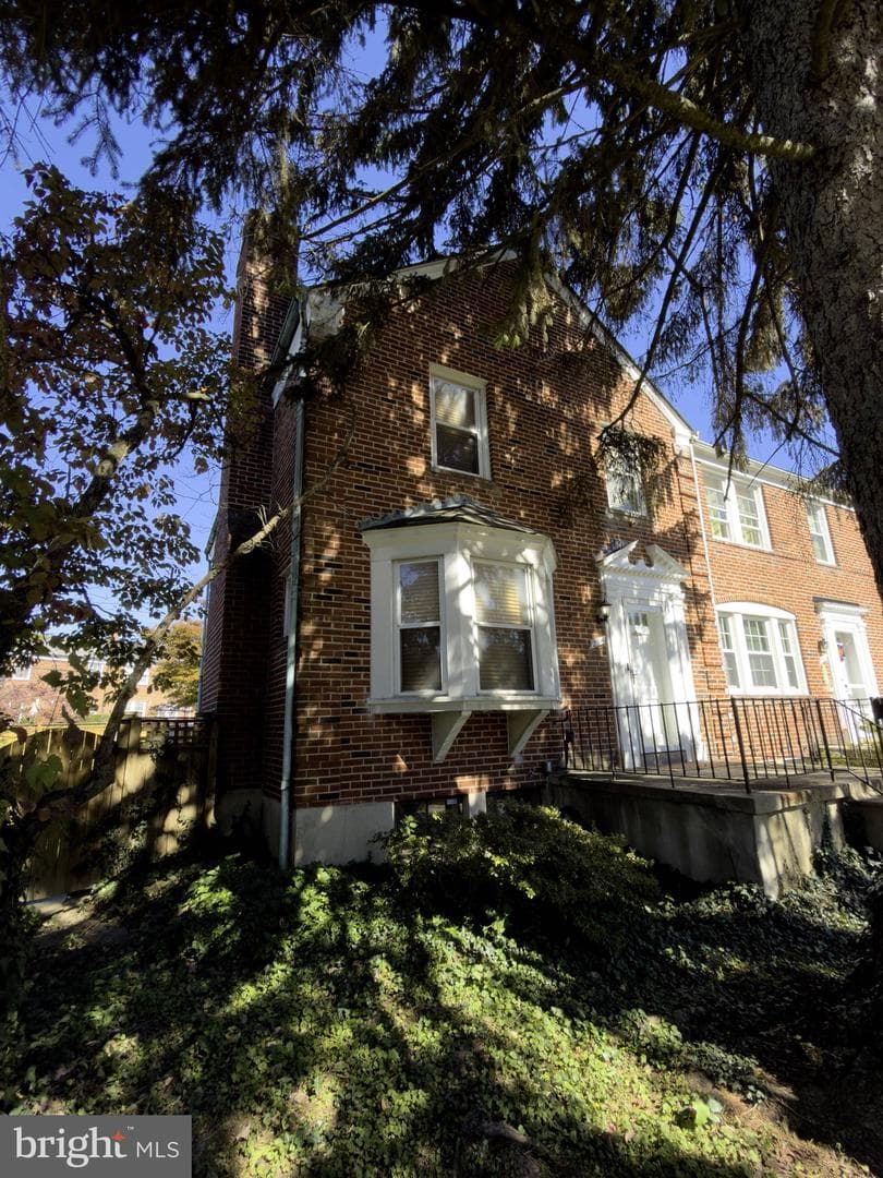 214 Gaywood Road photo 1