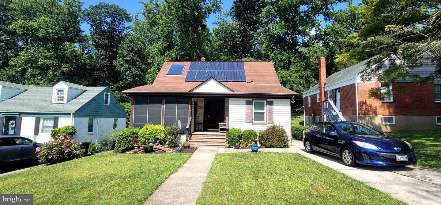 1003 Kingston Road photo 1