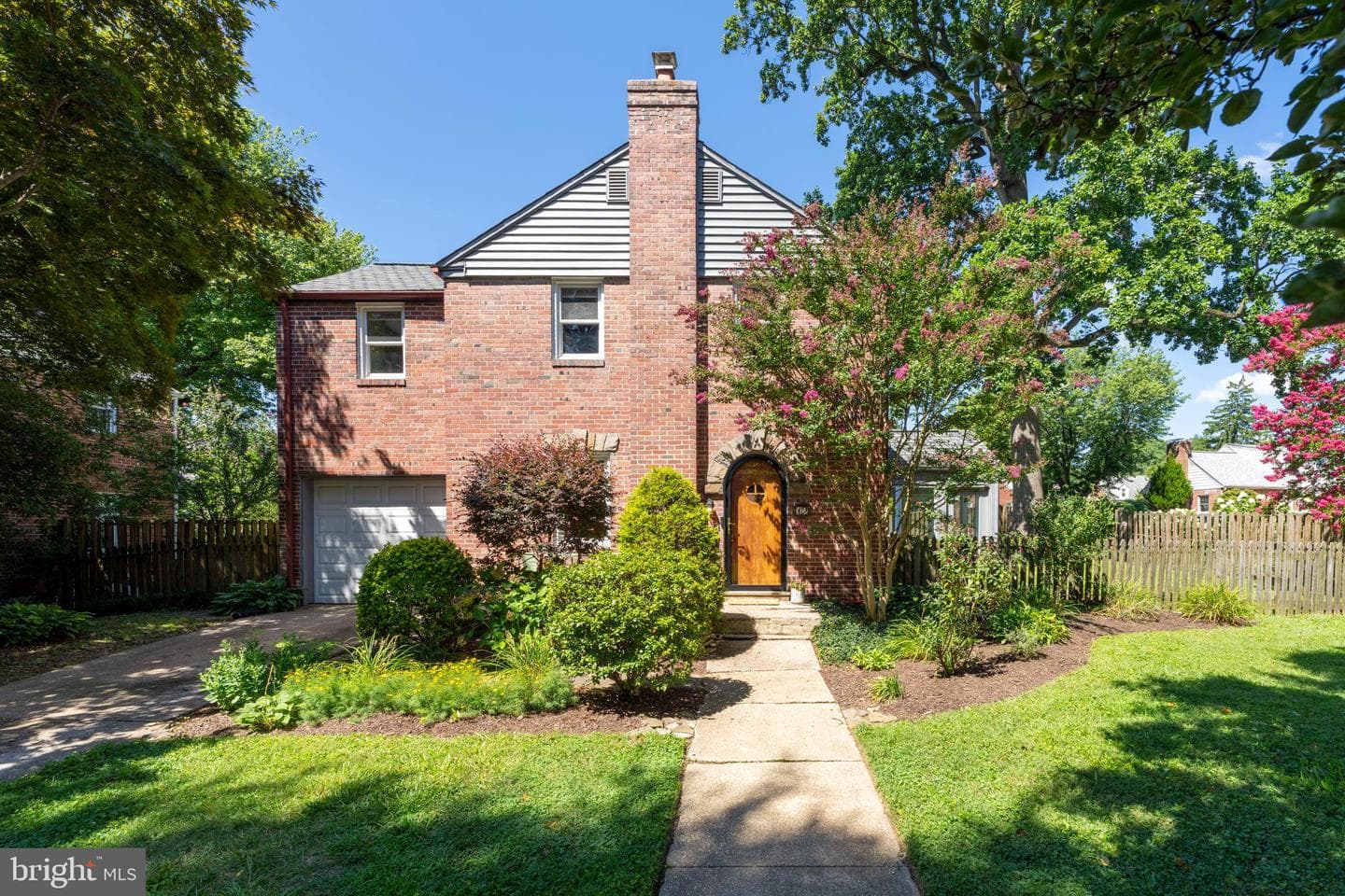 12 Dunmore Road photo 1