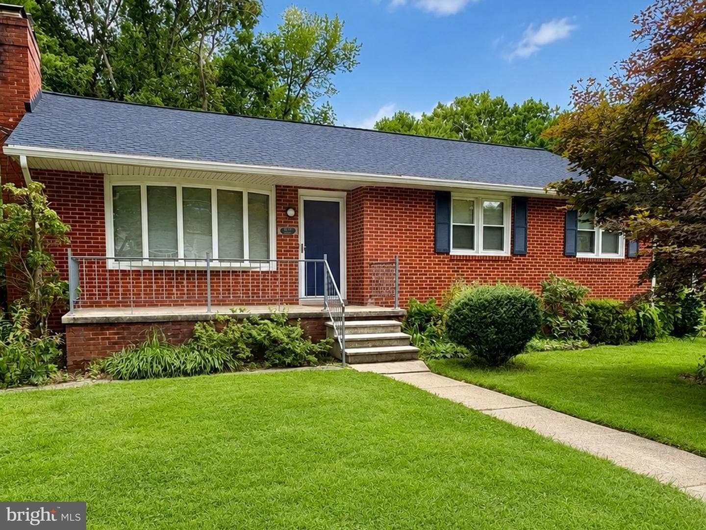 9817 Gunforge Road photo 1