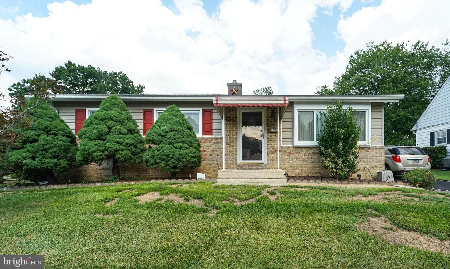 1223 Black Friars photo 1