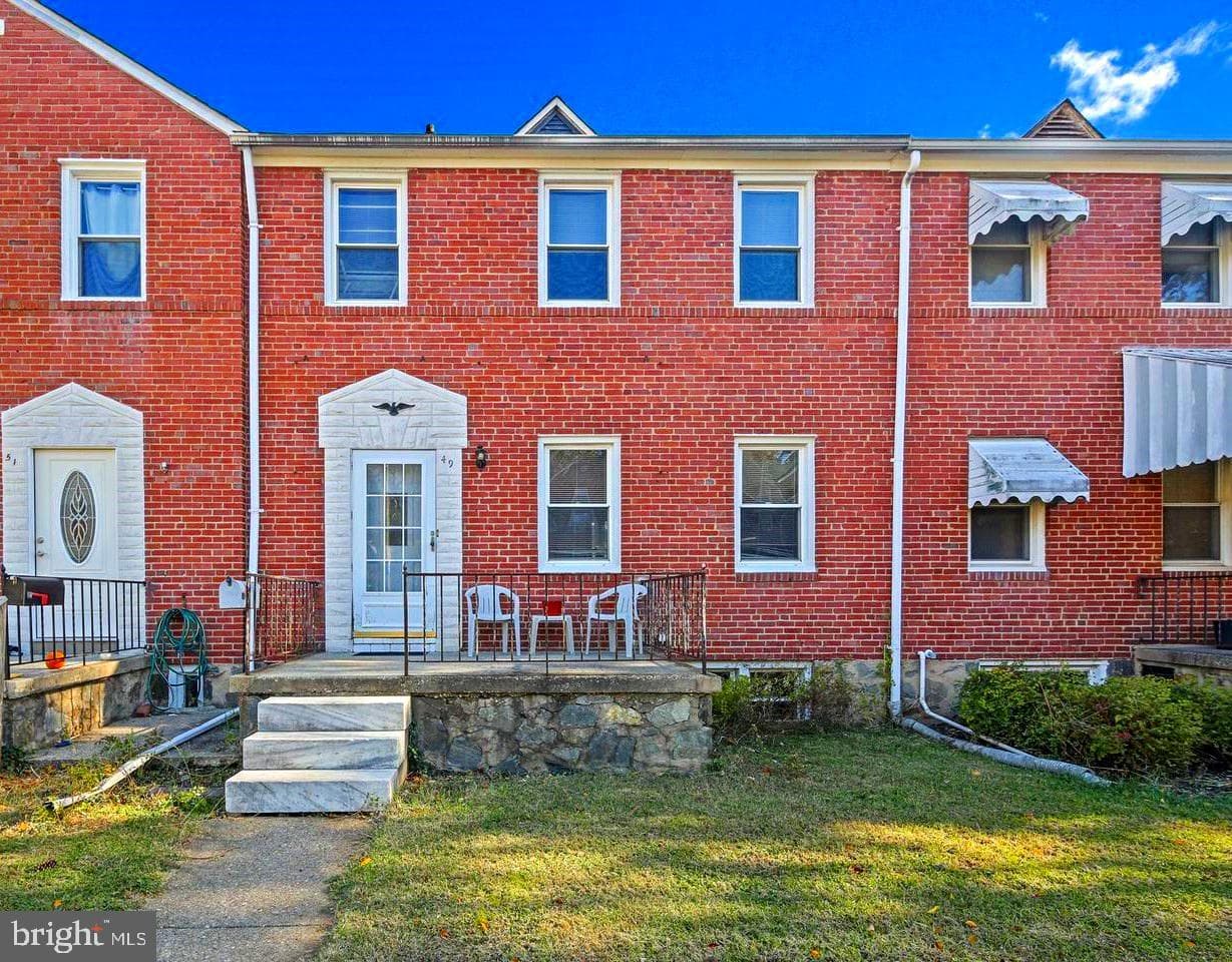 49 Briarwood photo 1