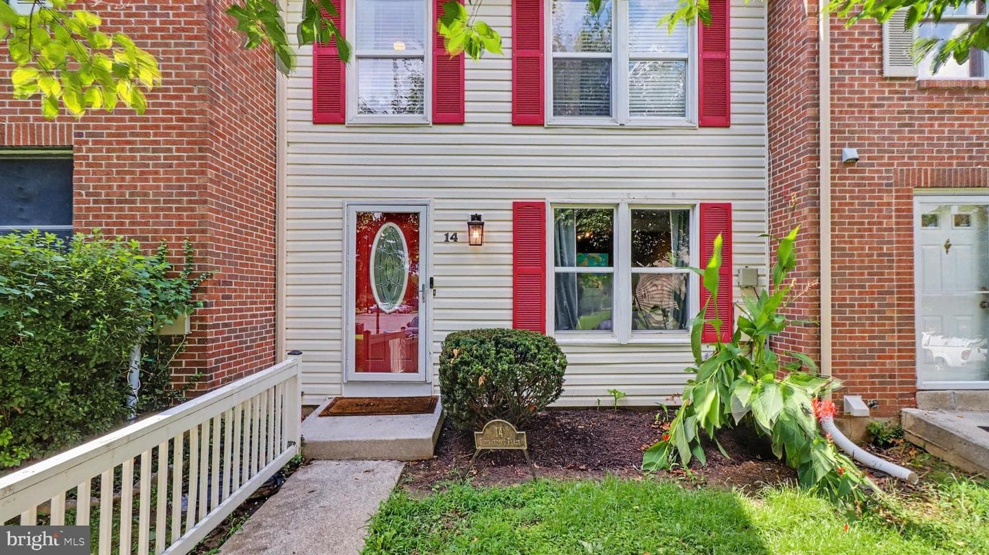 14 Fitzharding Place photo 1