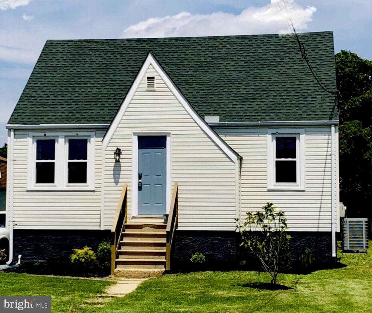 822 Wise Avenue photo 1