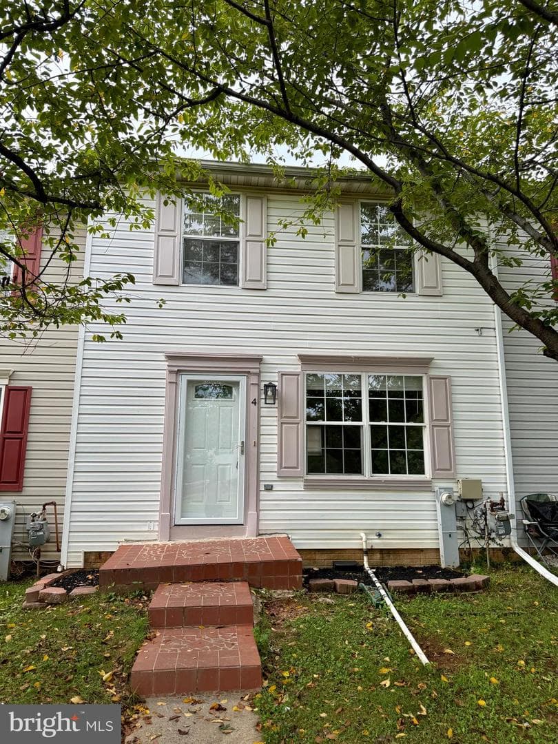 4 Nancy Court photo 1