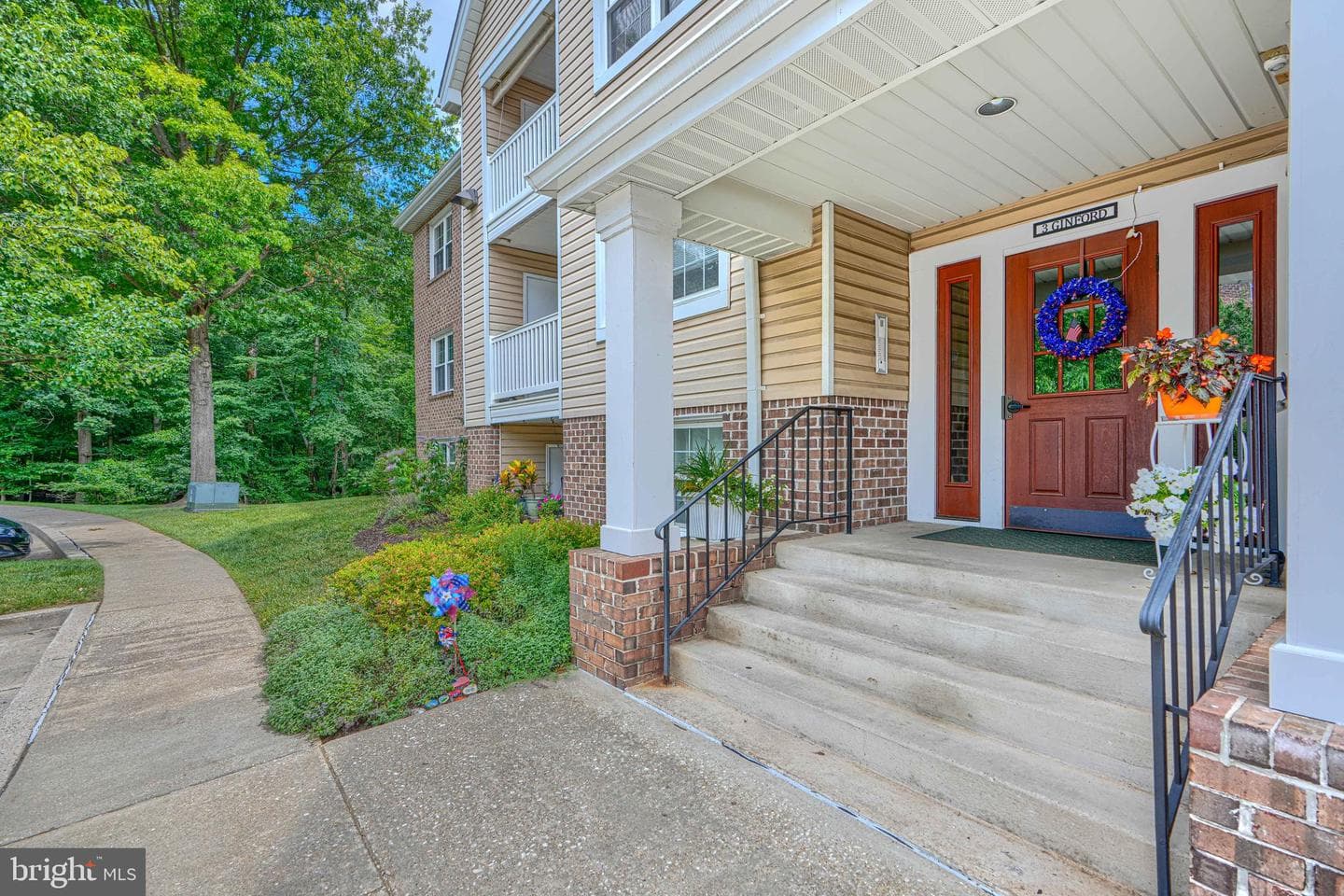 3 Ginford Place #203 photo 1