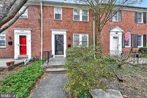 92 Murdock Road photo 1