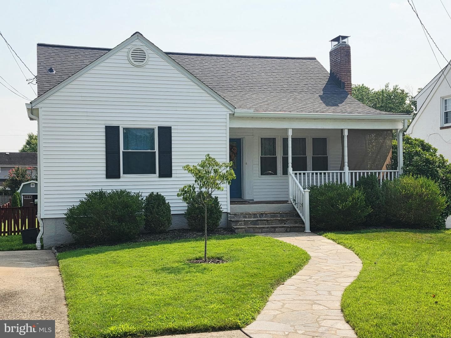 2122 Rockwell Avenue photo 1