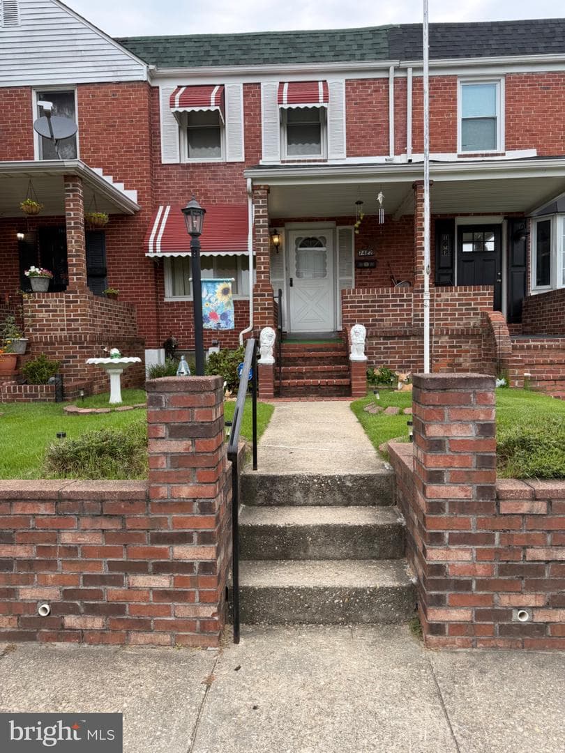 7422 Manchester Road photo 1