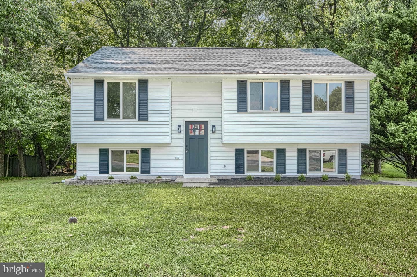 3906 Tevis Circle photo 1