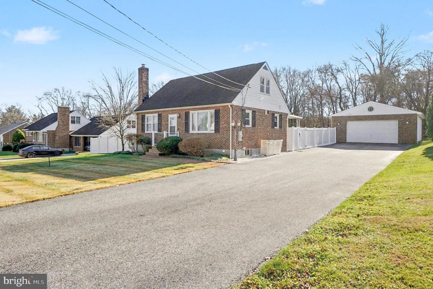 5809 Pine Hill Drive photo 1