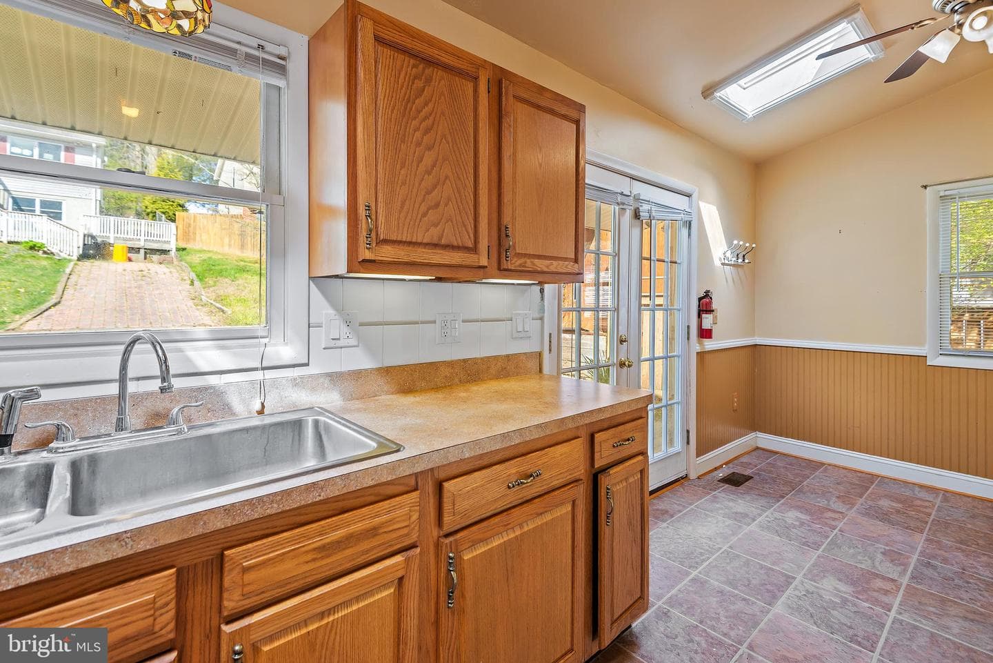 3416 Meadow Lane photo 6