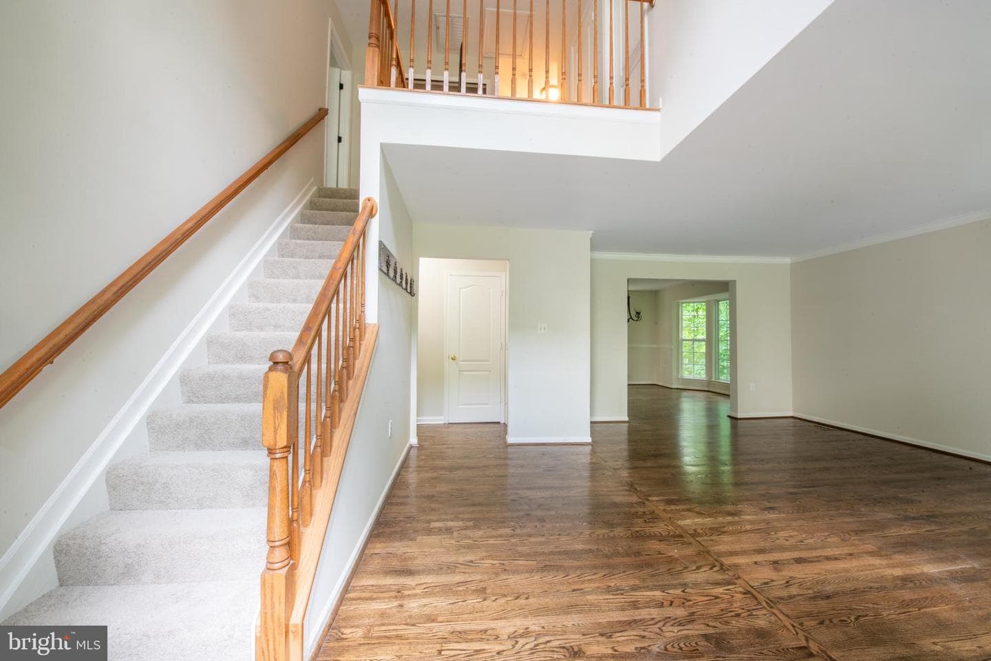 2424 Woodland Court photo 5