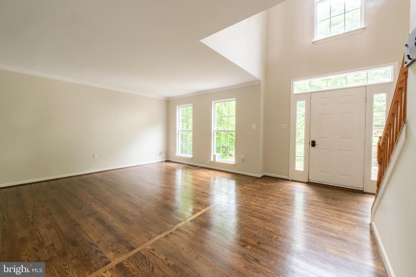 2424 Woodland Court photo 6
