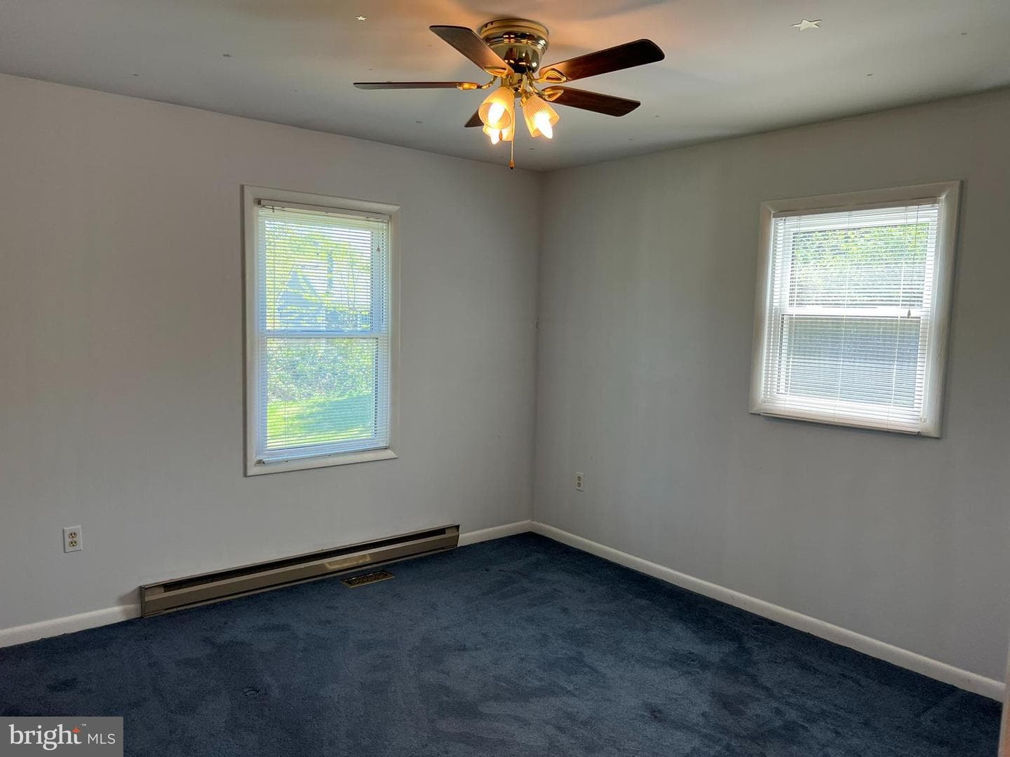 2811 Glasgow Way photo 10