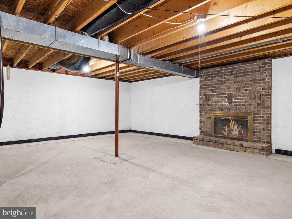 8210 Sycamore Circle photo 34