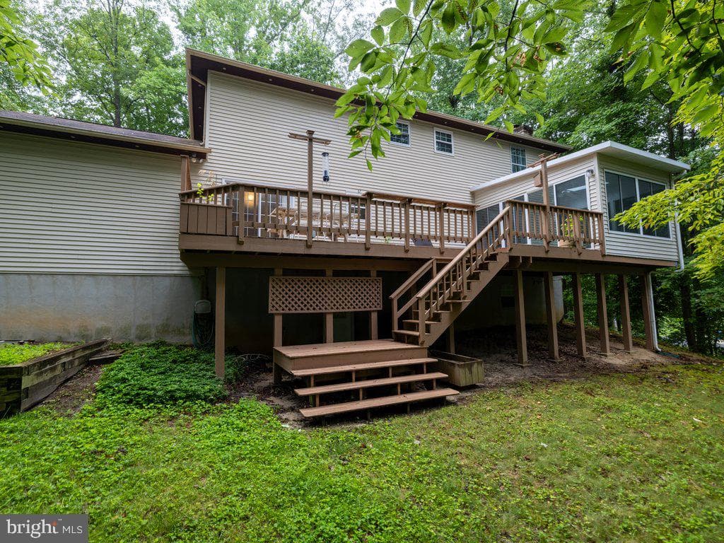8210 Sycamore Circle photo 40