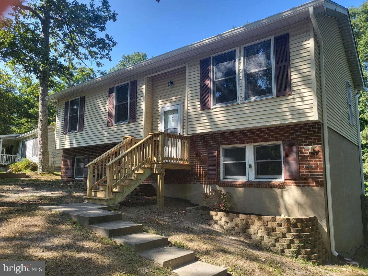 348 Clubhouse Drive photo 1