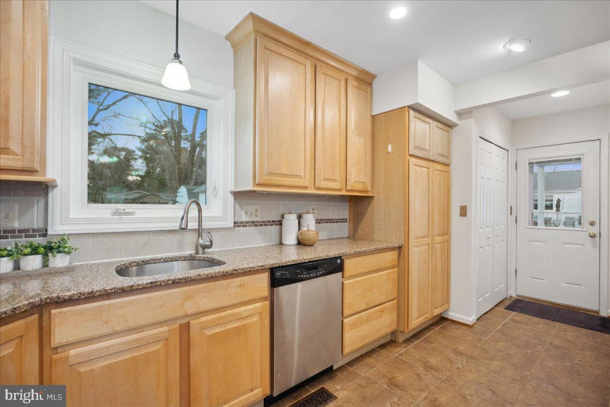 13301 Patuxent Avenue photo 13