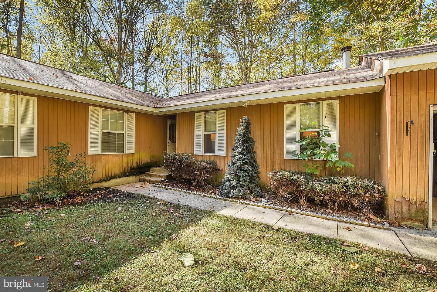 3395 Jones Road photo 2