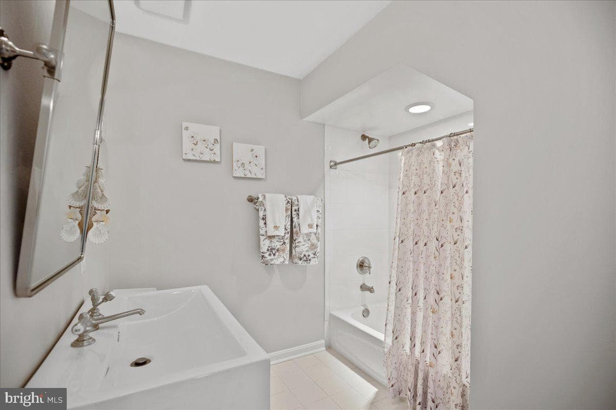 834 Oyster Bay Place photo 38