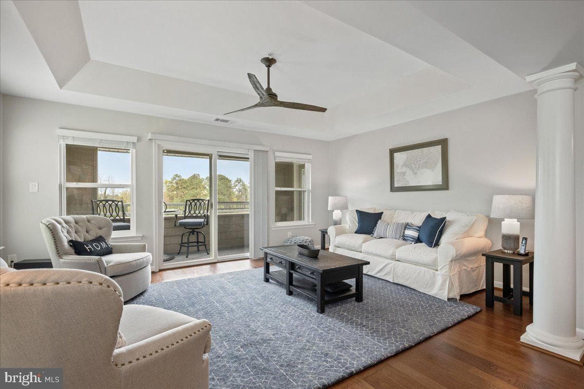834 Oyster Bay Place photo 7