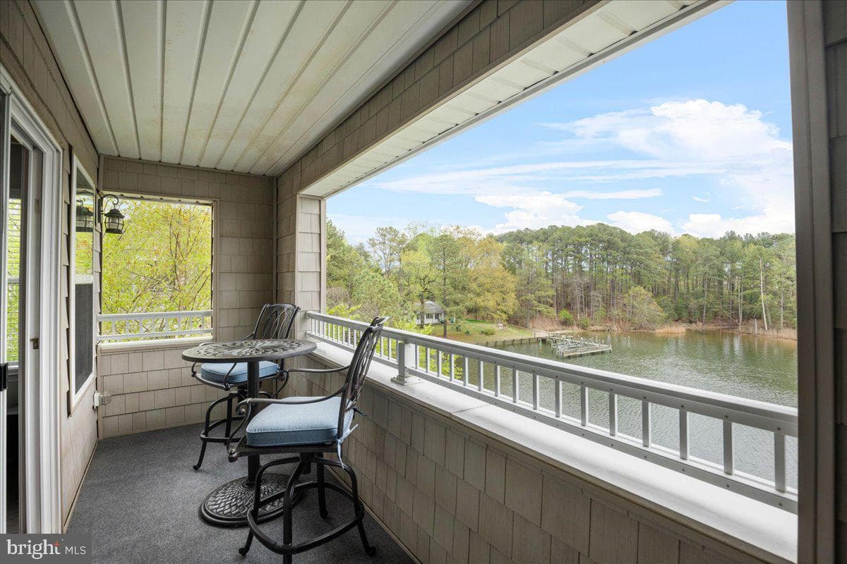 834 Oyster Bay Place photo 9