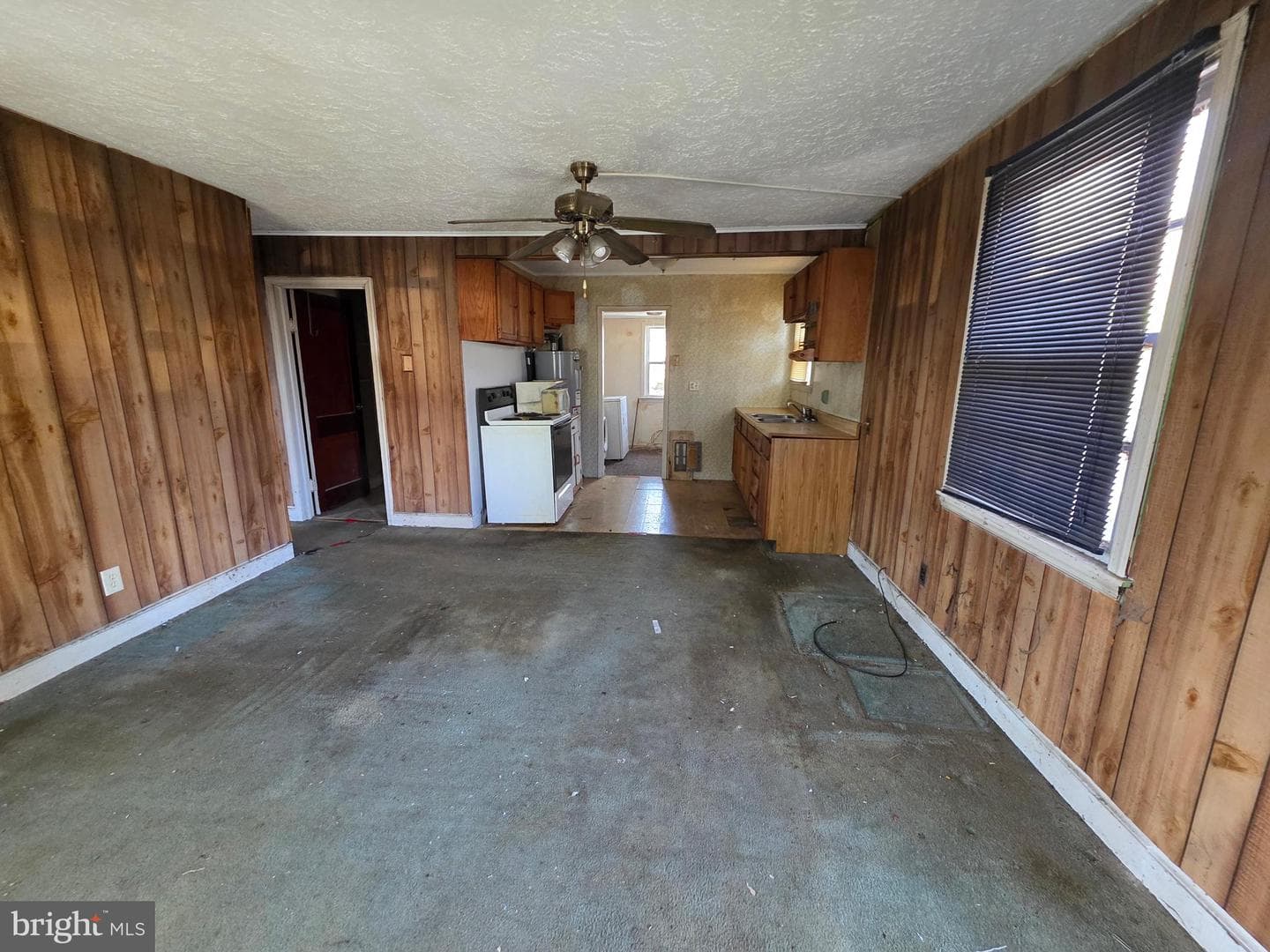70 Macrae Avenue photo 9